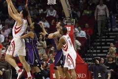 篮网队欧文、杜兰特引领运动风暴，实现胜利逆转